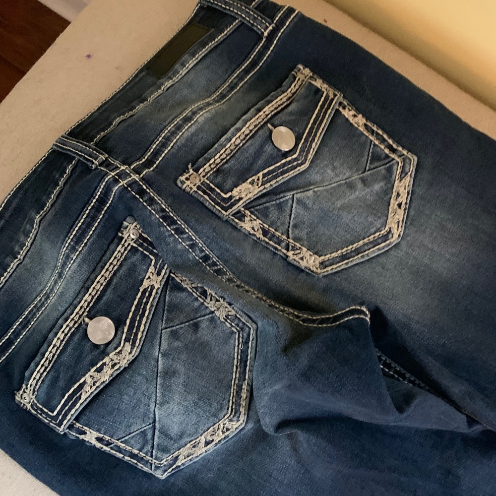 Day trip women’s jeans 29L almost brand new